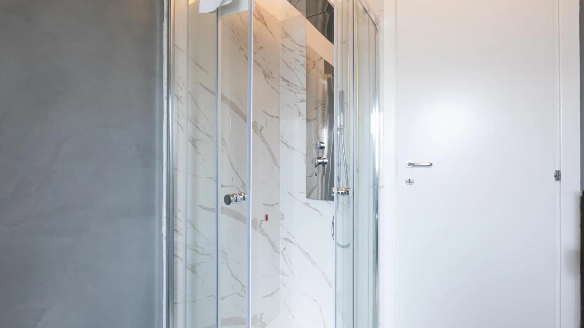 Collection Citylife Suites With Terrace - Top Collection Milan 0*,  Italy
