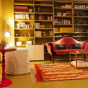 Apartment Luxury Bohemian With Private Garden In, Milan