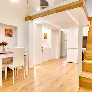 Apartment Walk To Navigli - Via Gola - 2 Bedrooms, Milan